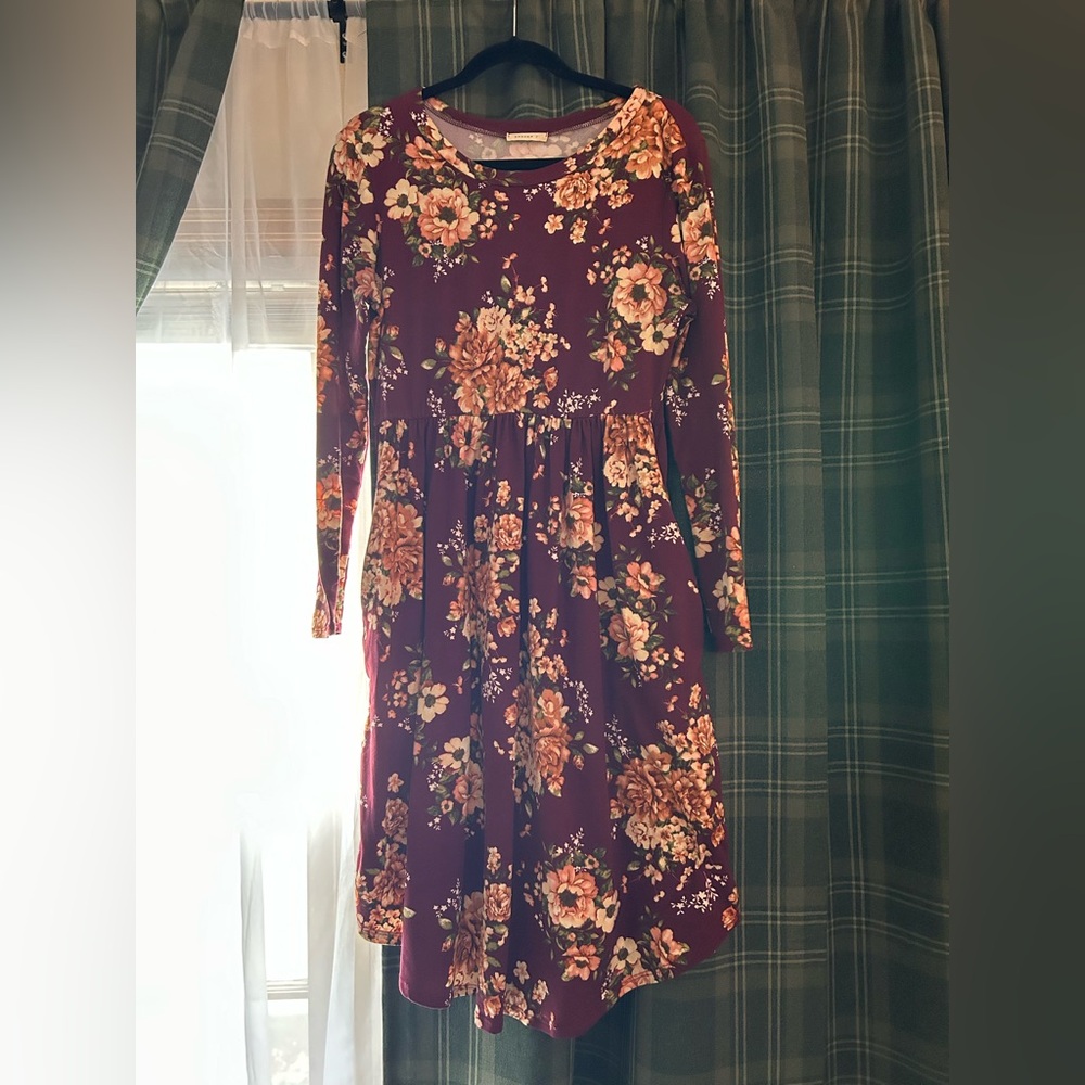 Reborn J Burgundy Floral Long Sleeves Dress